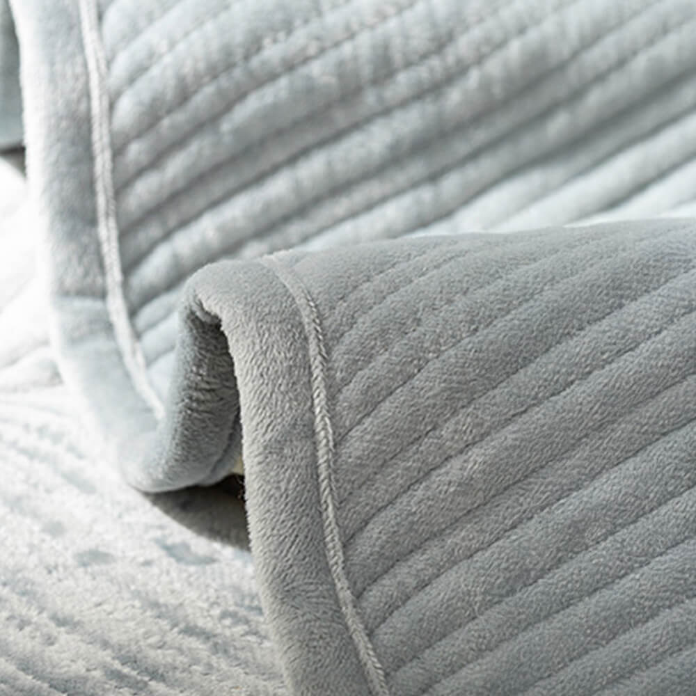 Leaf Patterned Plush Warm Non-Slip Sofa Cover