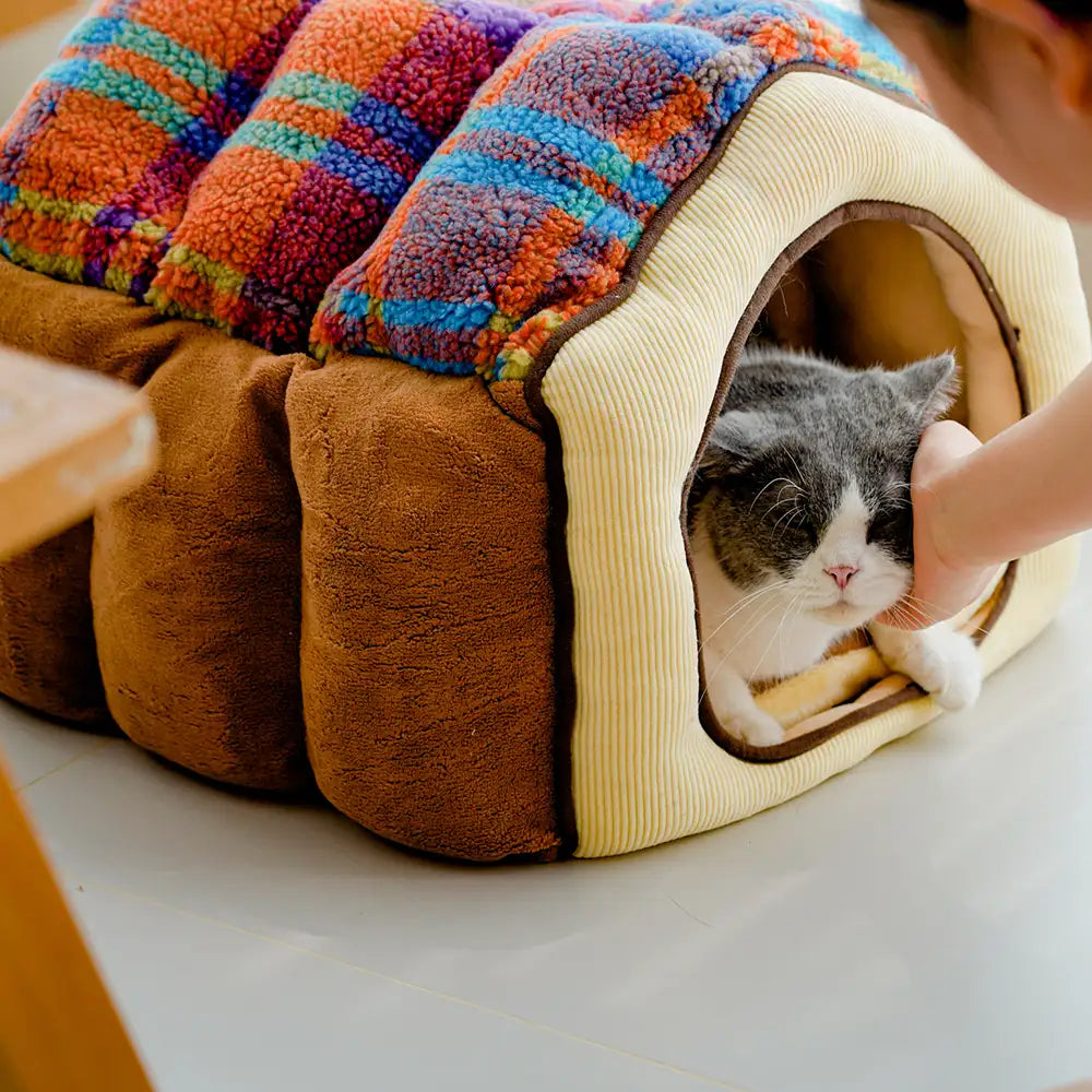 Plaid Retro Cosy Cave-Style Warm Deep Sleeping Dog & Cat Bed - Retro House