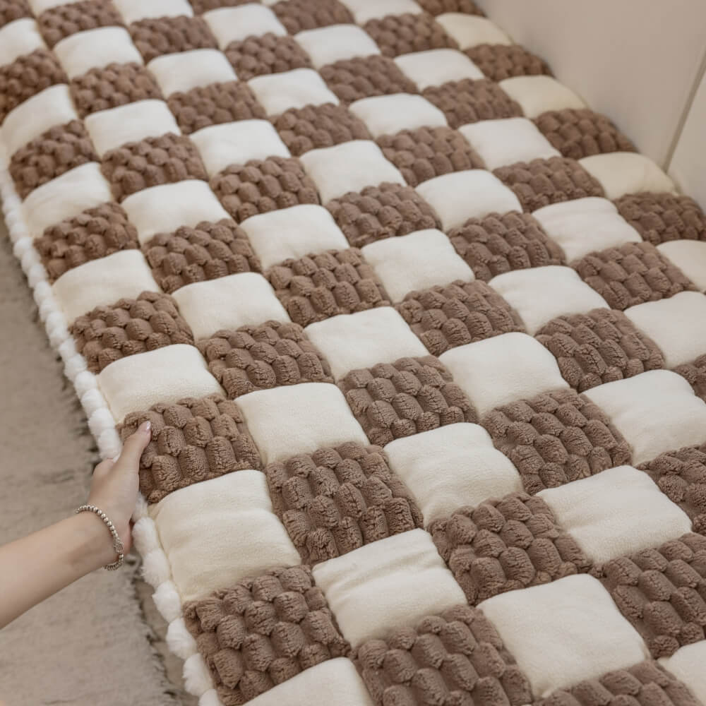 Plush Handmade Colour Block Dog Mat Soft Furniture Protector Non-Slip Sofa Cover