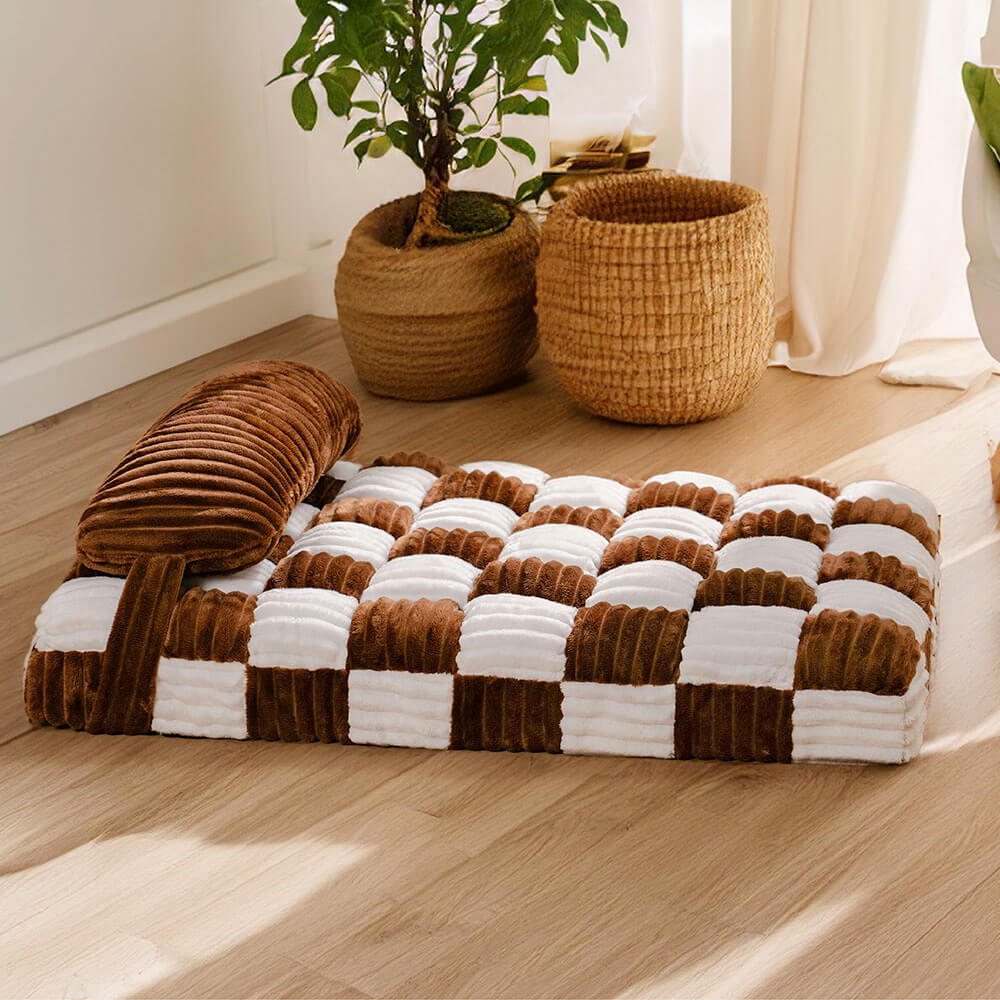 Handmade Plush Chequerboard Orthopaedic Support Dog Bed with Pillow
